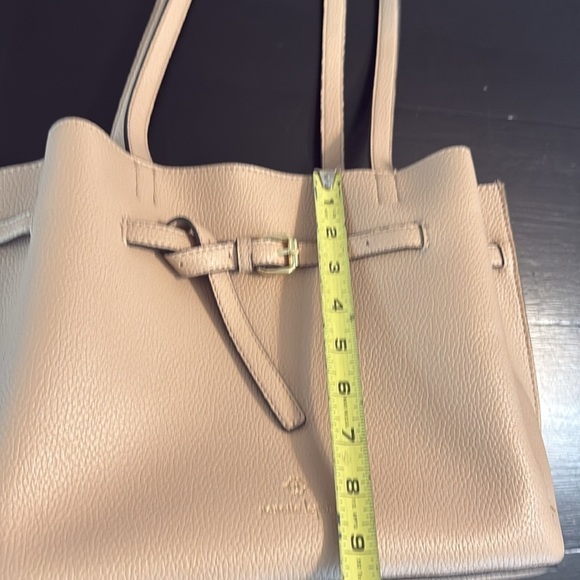 Gorgeous Nanette Lepore Cream faux Leather Bag - Picture 8 of 13